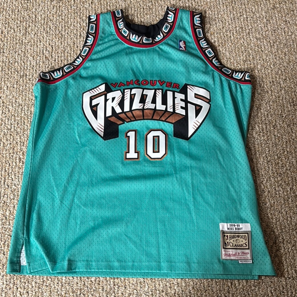 Mitchell & Ness Vancouver Grizzlies Mike Bibby Jersey